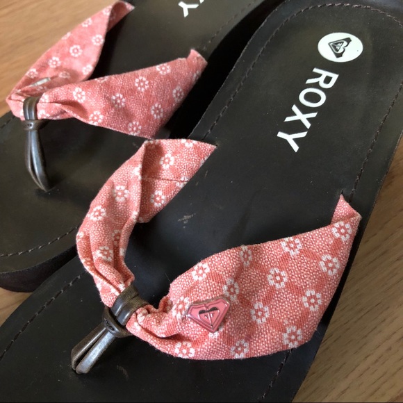 roxy platform flip flops
